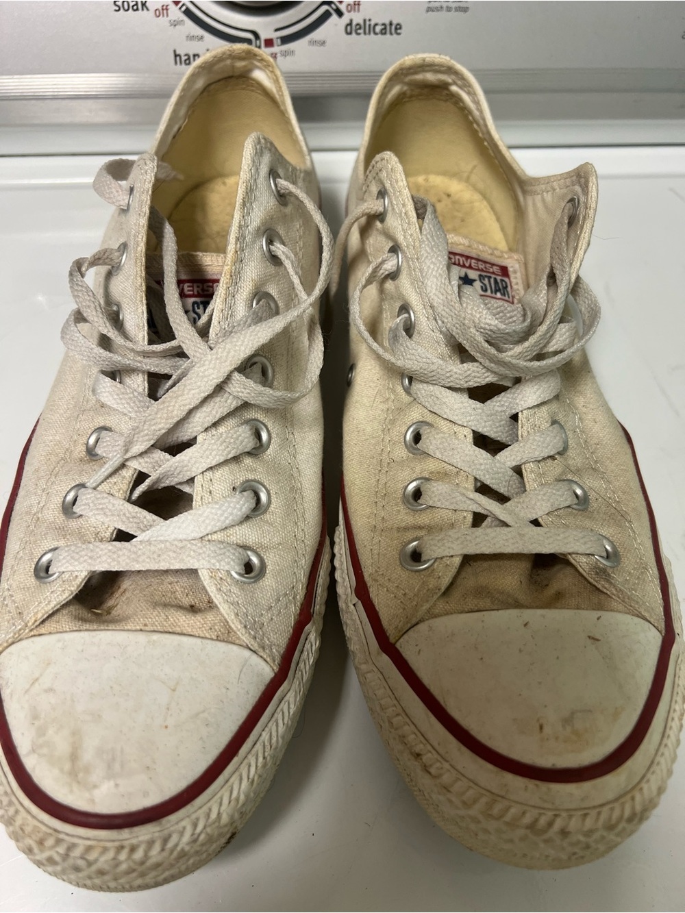 Converse Low Top Sneakers in White with Red Stripe